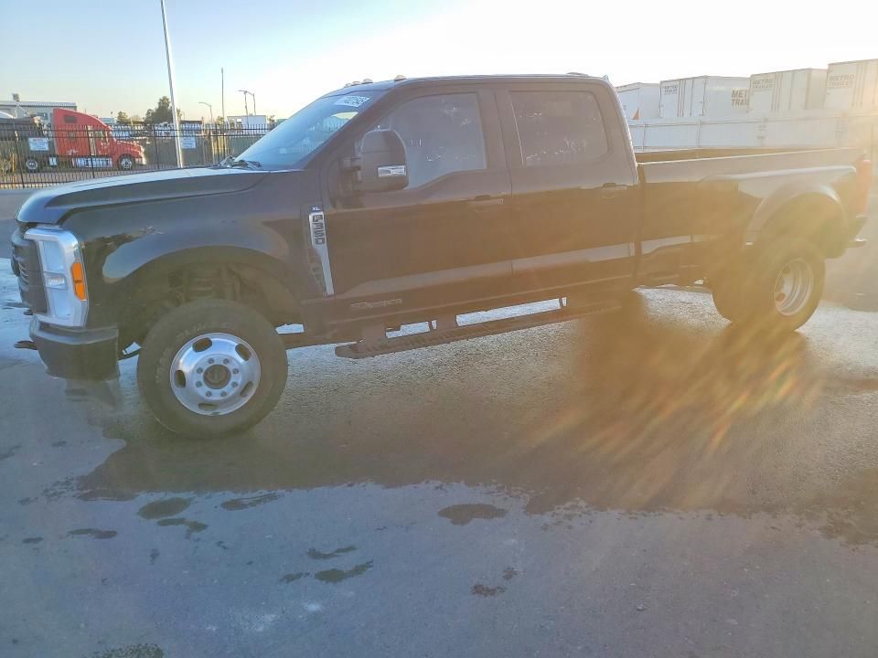 2023 Ford F350 Super Duty