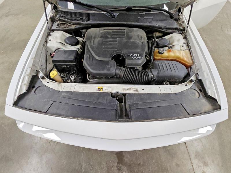 2014 Dodge Challenger sxt