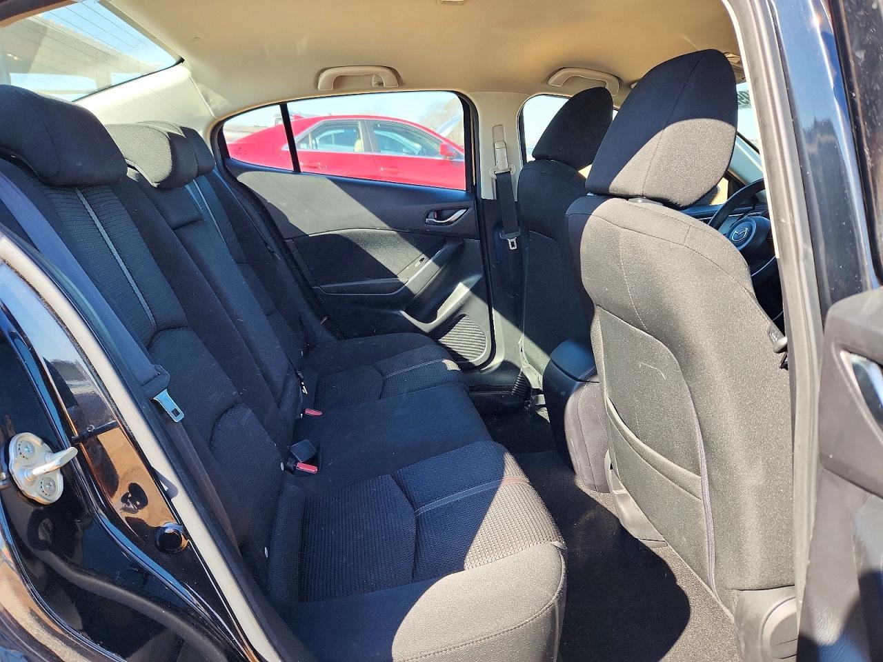 2018 Mazda 3 Sport