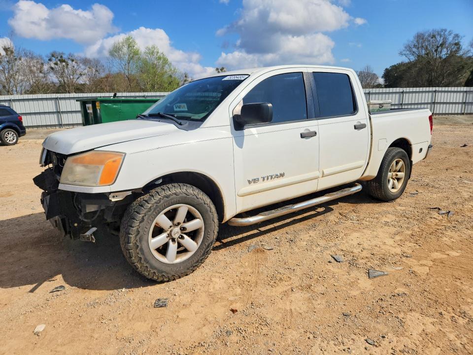 2012 Nissan Titan SV