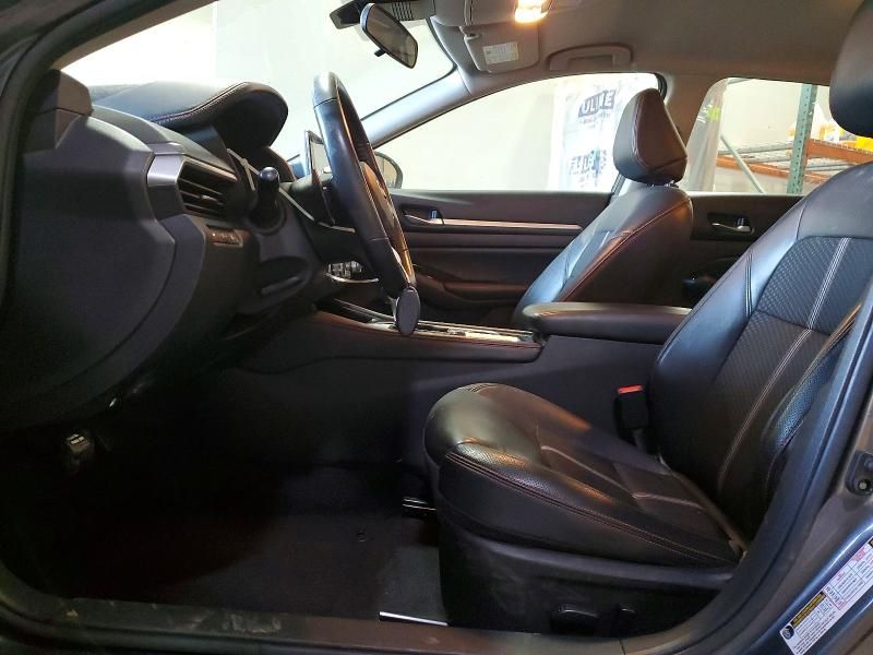 2024 Nissan Altima sr