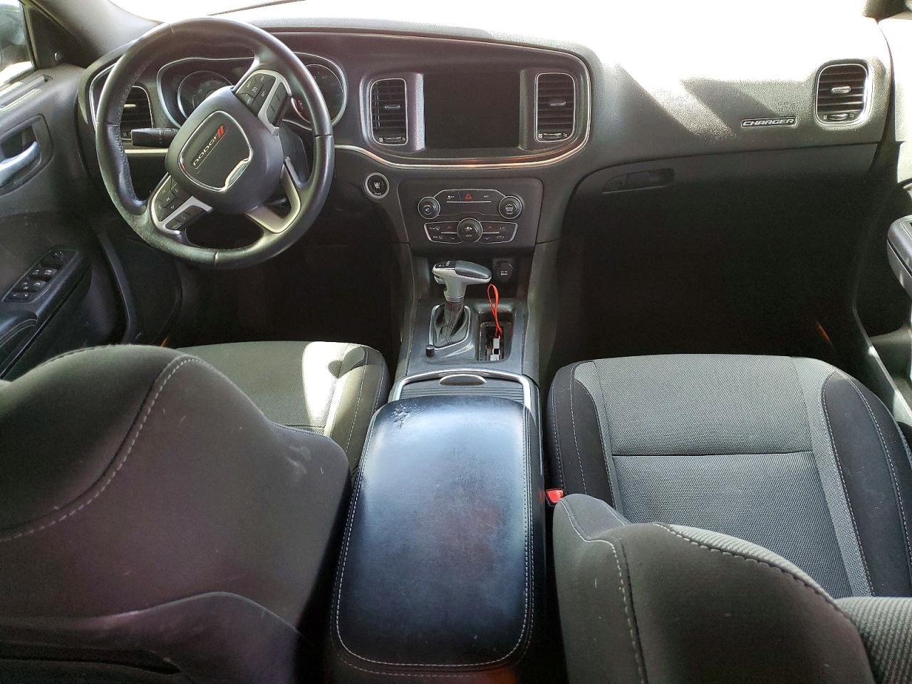 2016 Dodge Charger sxt