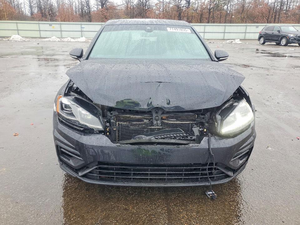 2018 Volkswagen Golf r