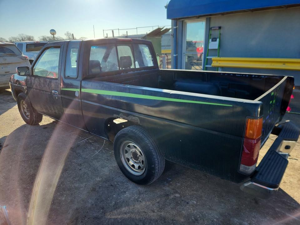 1997 Nissan Truck King cab se