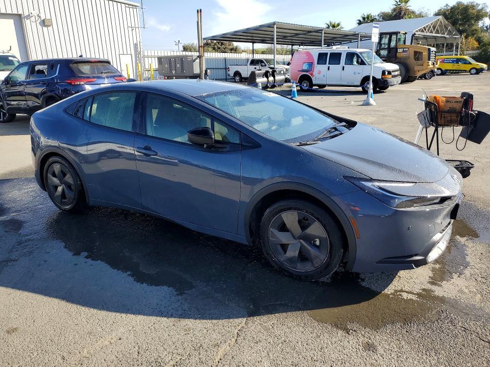 2024 Toyota Prius le