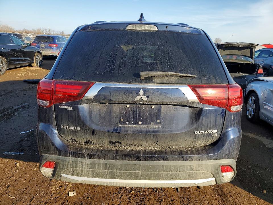2018 Mitsubishi Outlander se