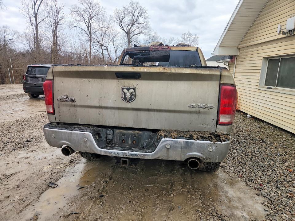 2015 Dodge Ram 1500 slt