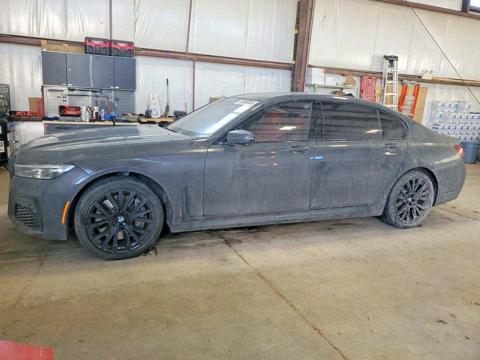 2021 BMW 750 xi