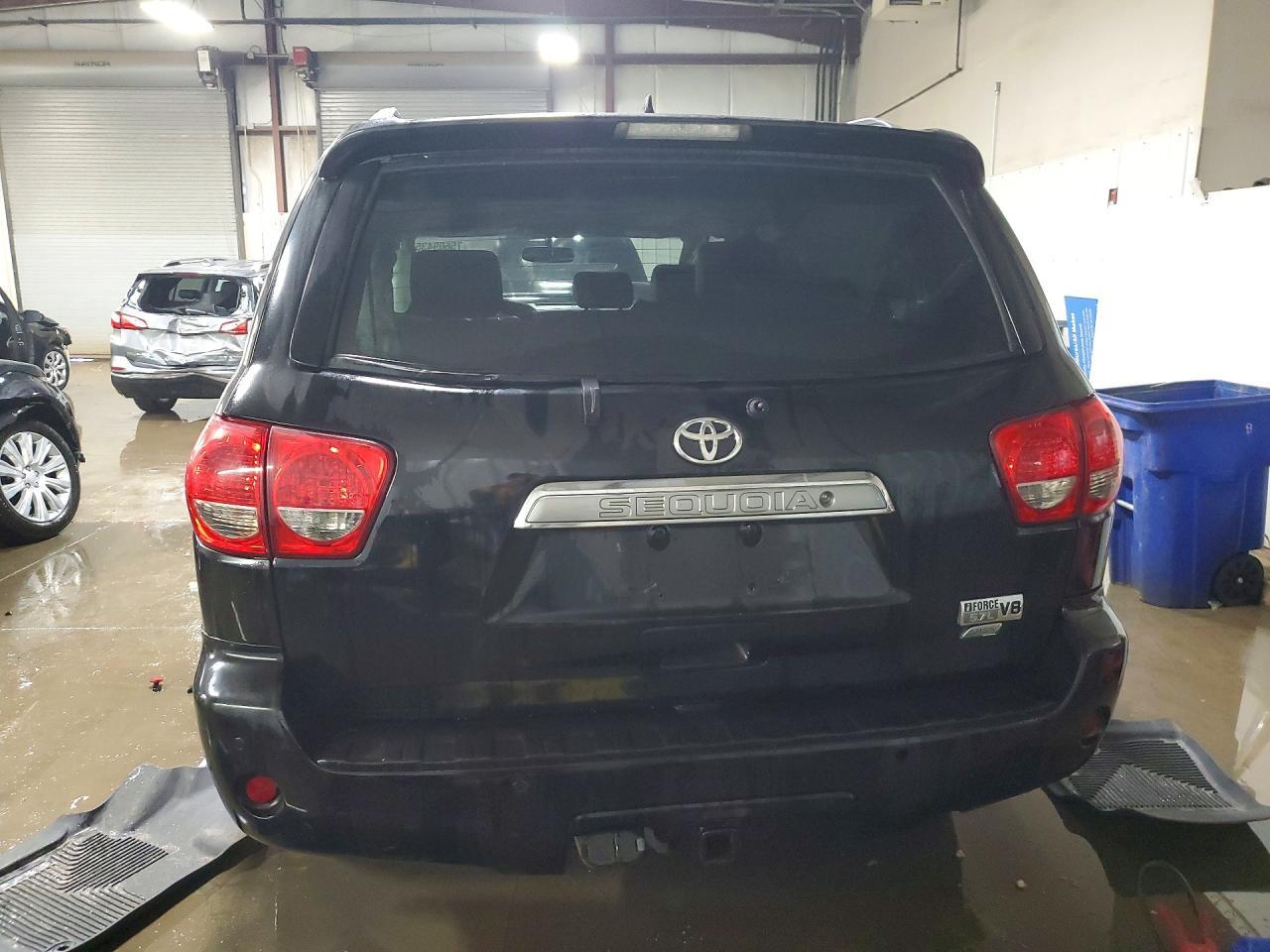2014 Toyota Sequoia Limited