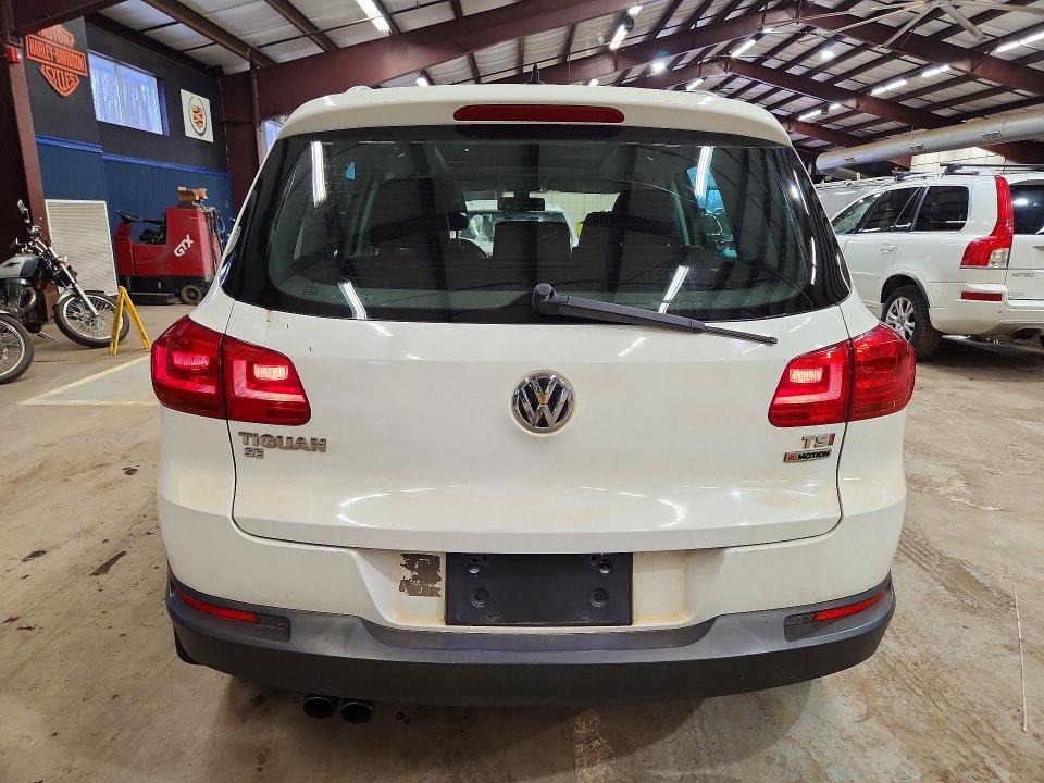 2016 Volkswagen Tiguan s