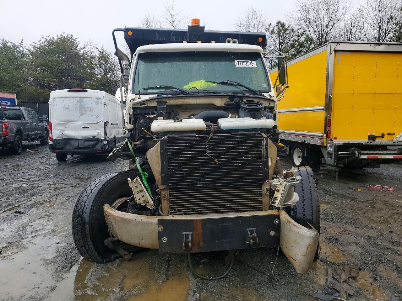 2000 Sterling 2000 Sterling L9500 Dump Truck