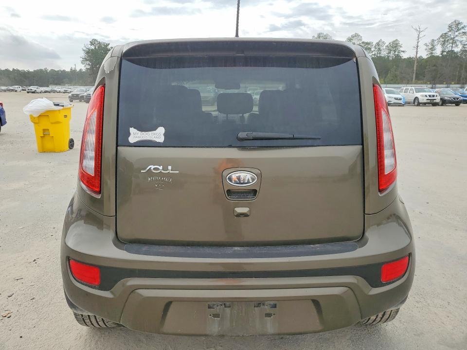 2012 KIA Soul +