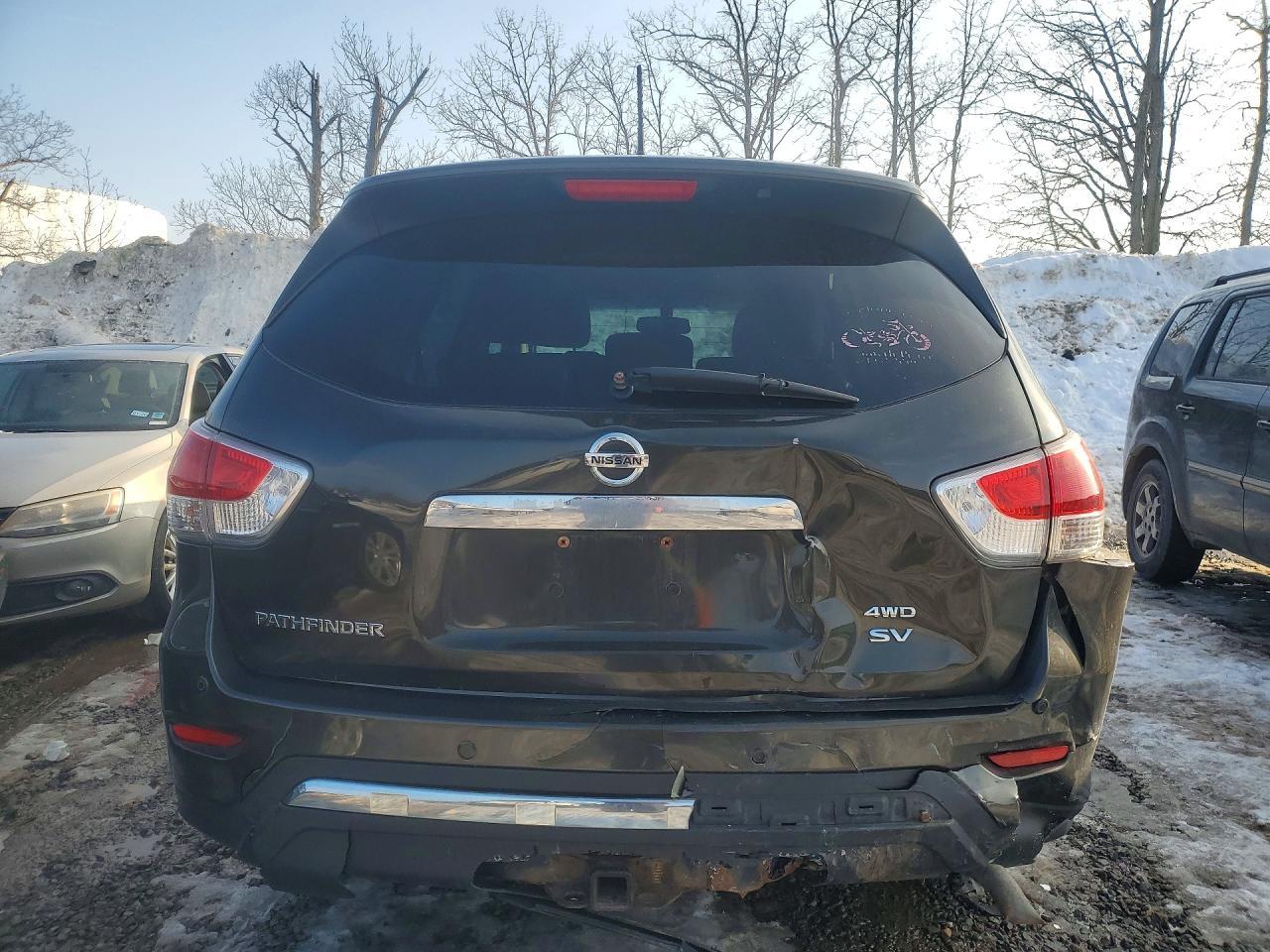 2015 Nissan Pathfinder s