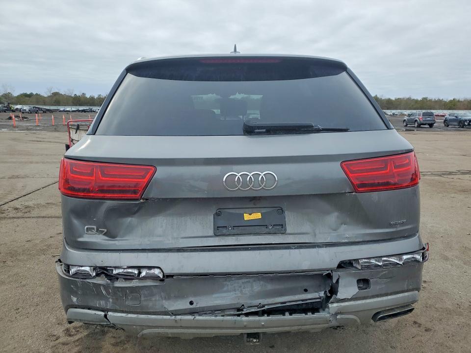2017 Audi Q7 Premium Plus