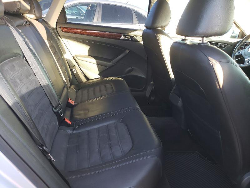 2012 Volkswagen Passat sel