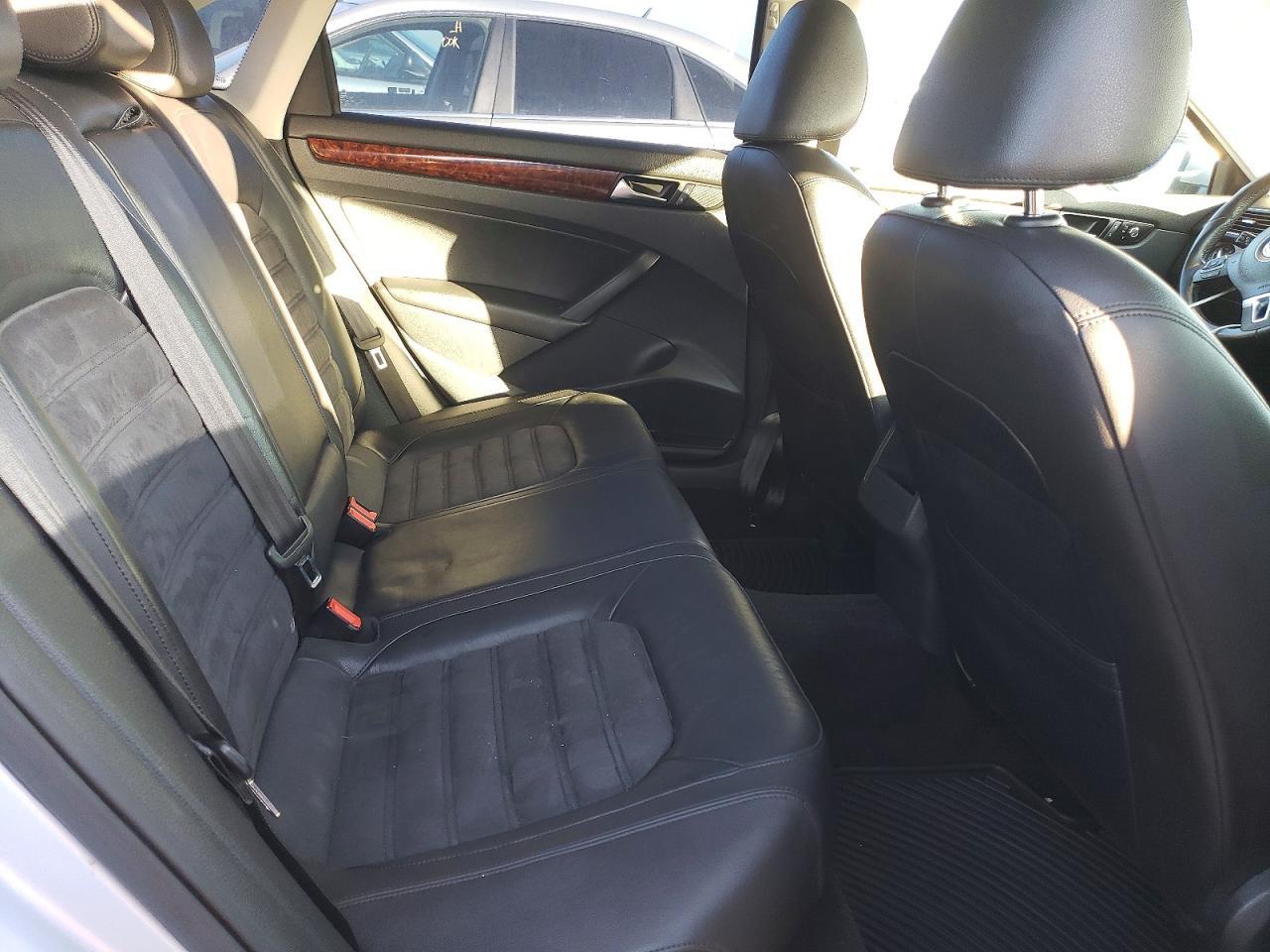 2012 Volkswagen Passat sel