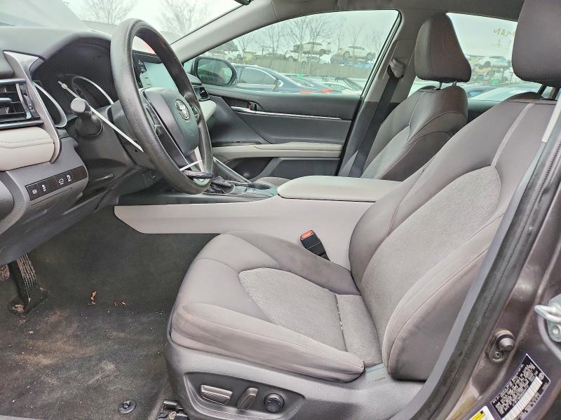 2022 Toyota Camry le
