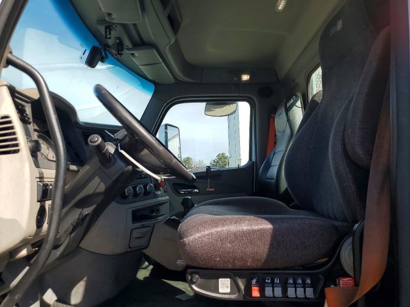 2018 Peterbilt 579 Semi Truck