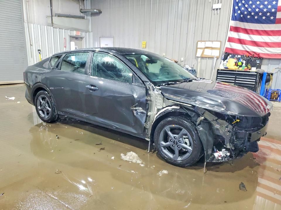 2025 KIA K4 lx