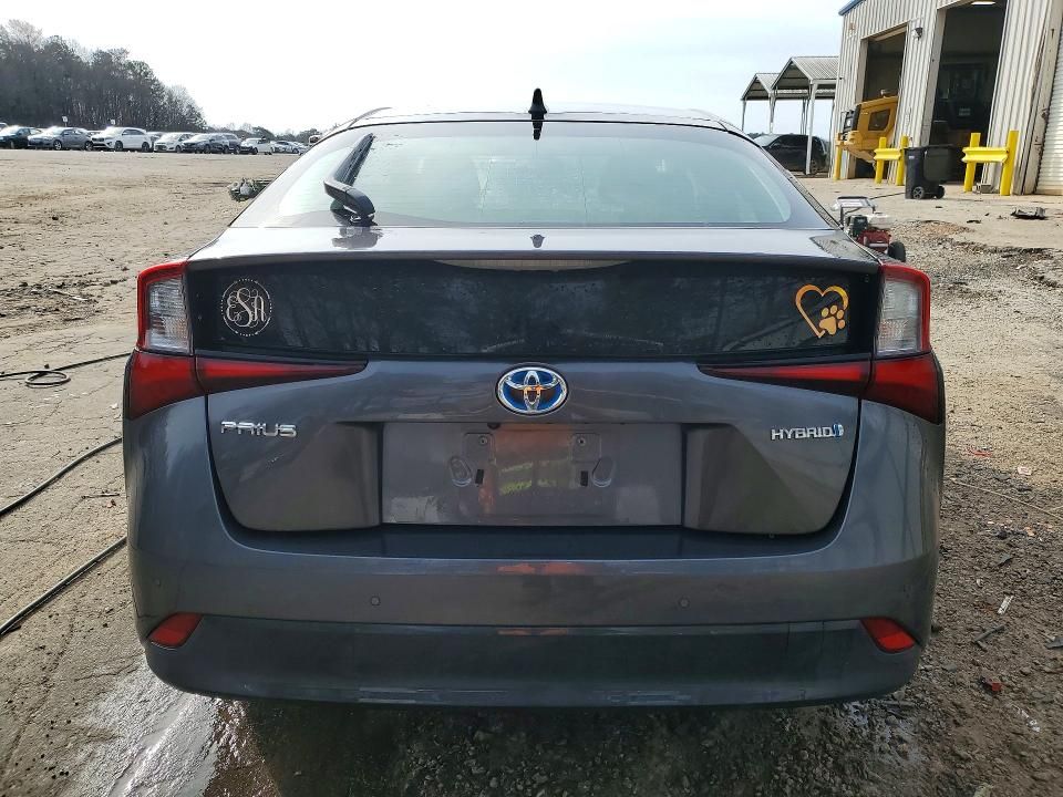 2021 Toyota Prius le