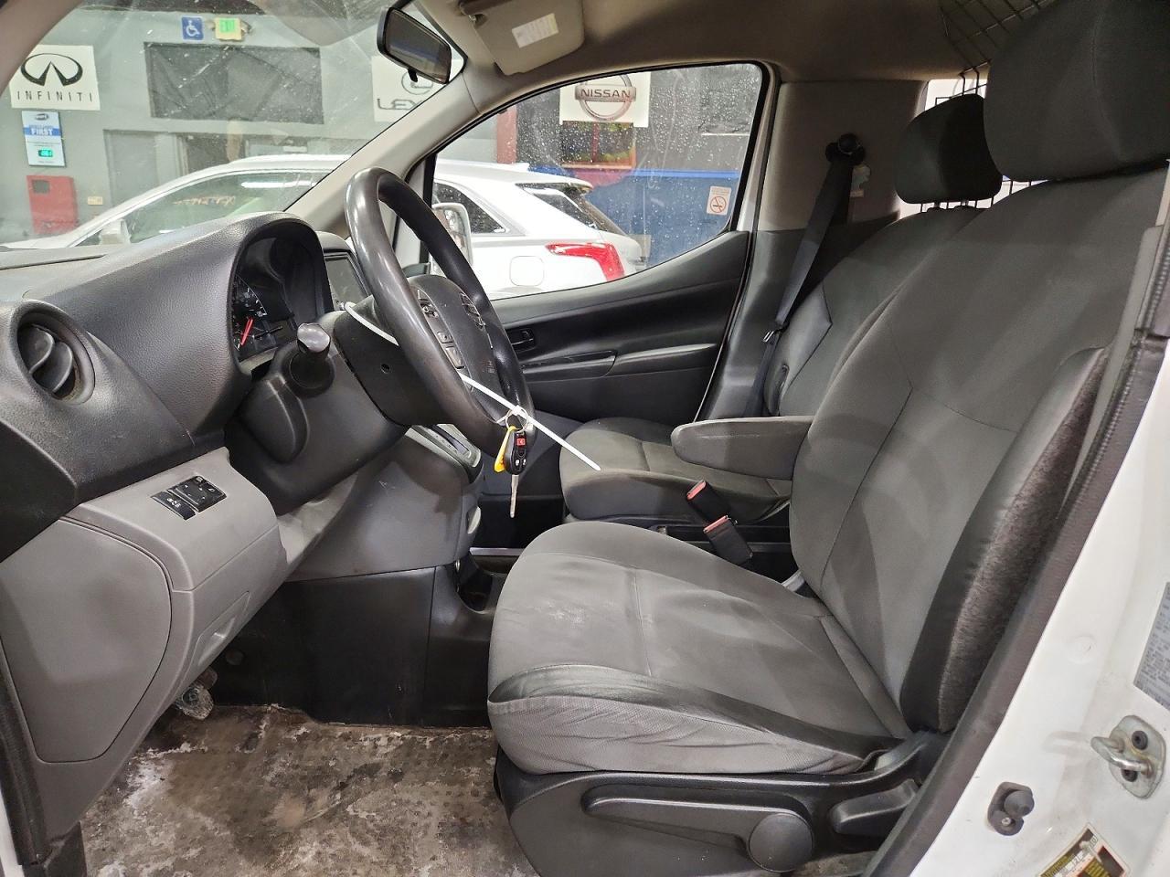 2020 Nissan NV200 SV