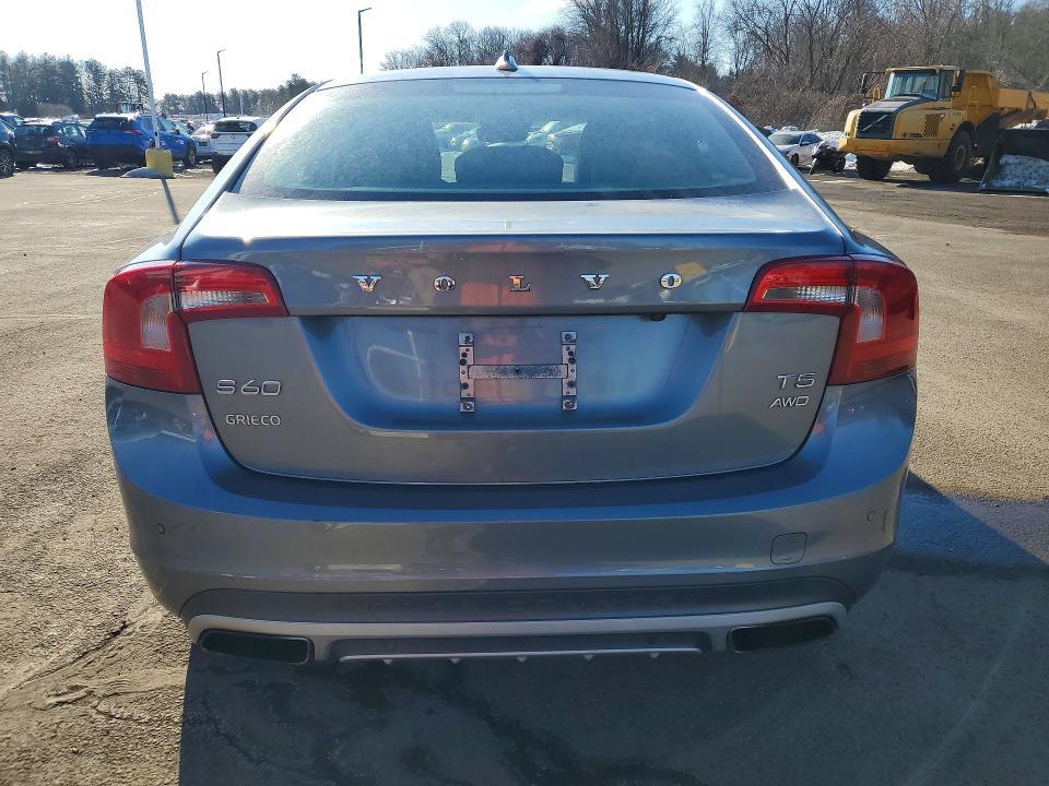 2016 Volvo S60 Cross Country T5
