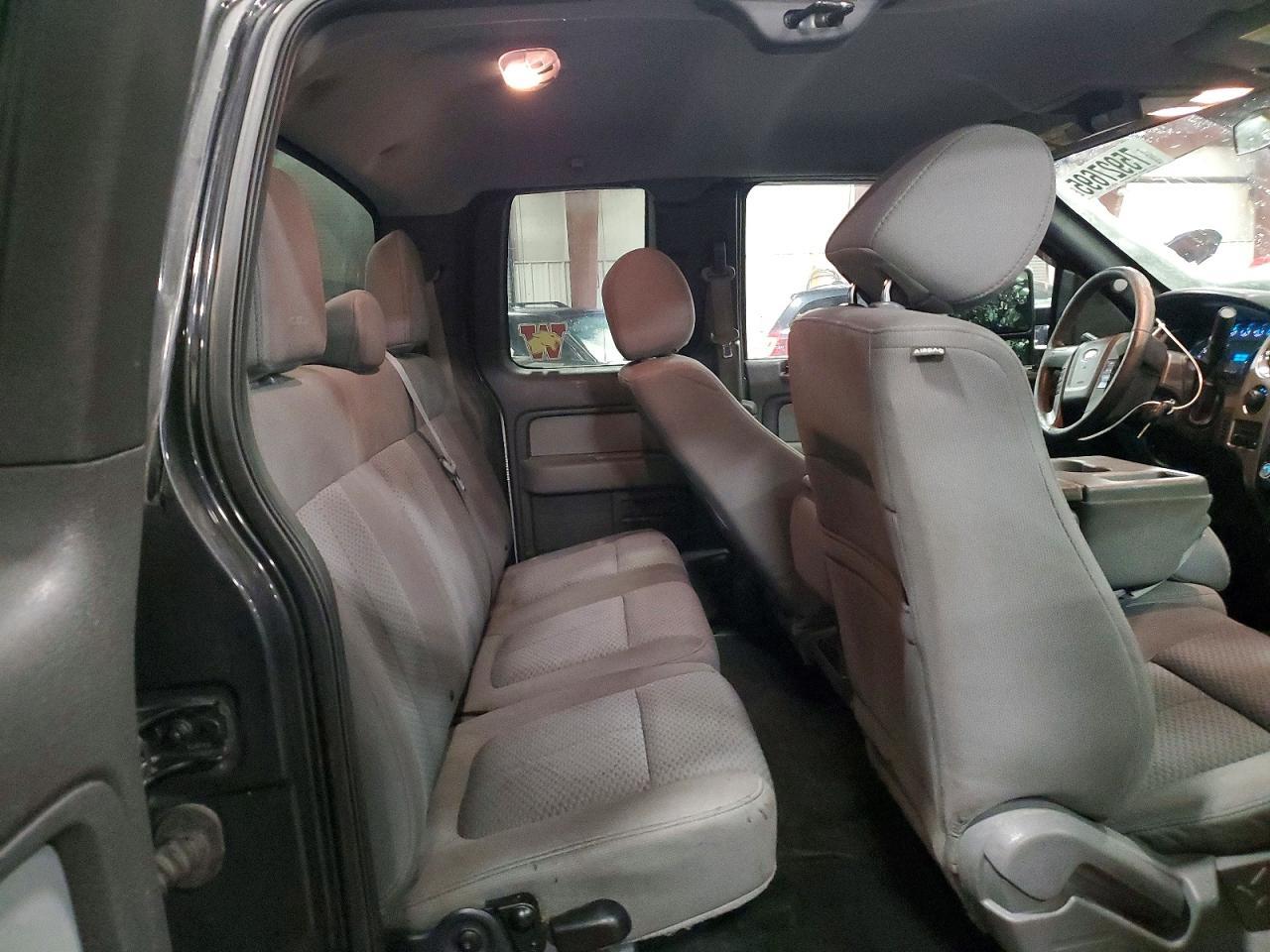 2013 Ford F150 Super cab