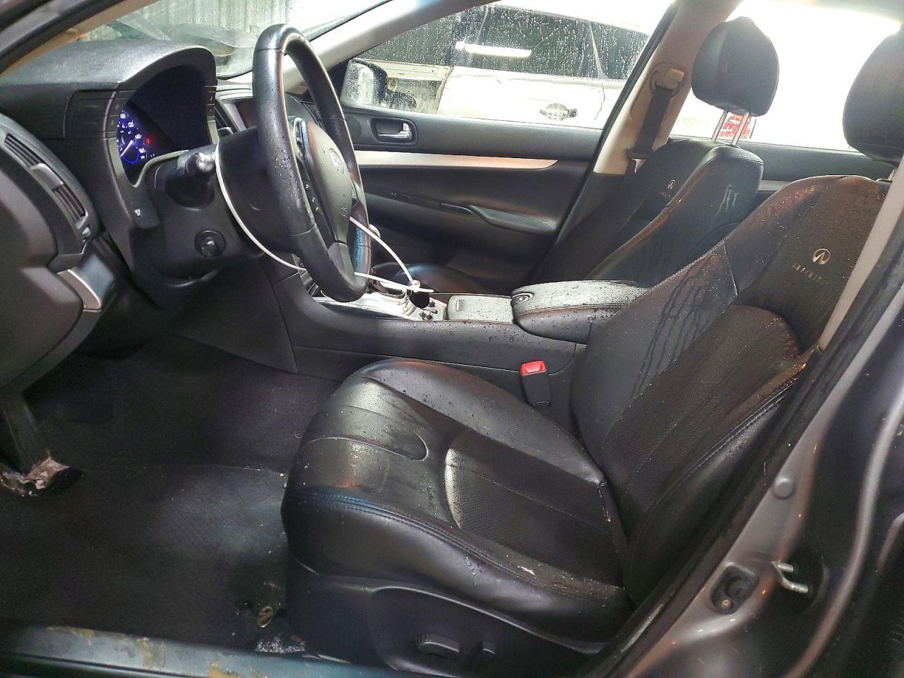 2013 Infiniti G37