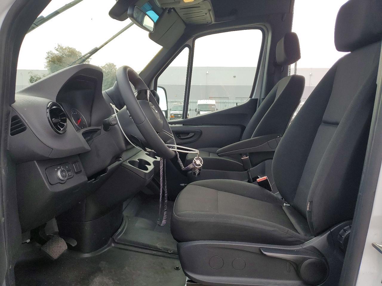 2025 Mercedes-Benz Sprinter 2500 Delivery Van