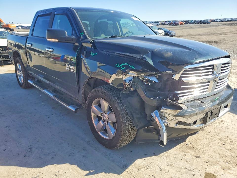2015 Dodge RAM 1500 SLT