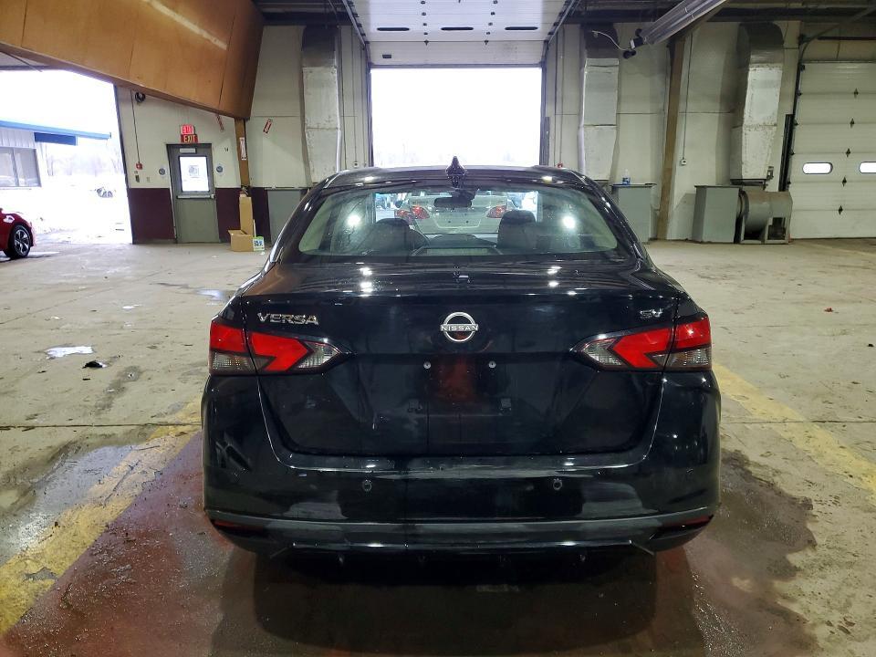 2023 Nissan Versa sv