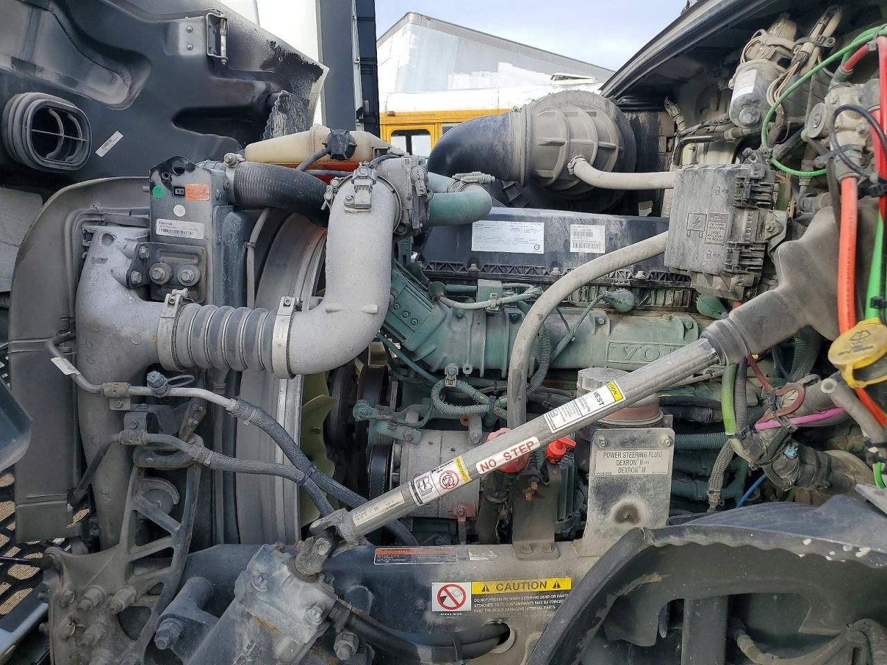 2020 Volvo VNR Semi Truck