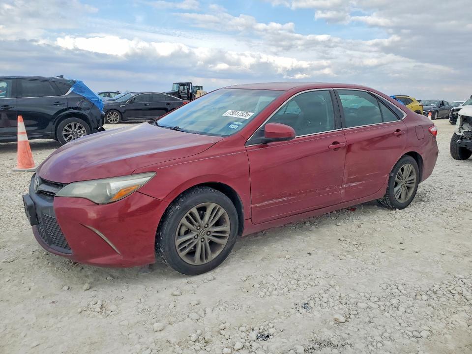 2015 Toyota Camry le