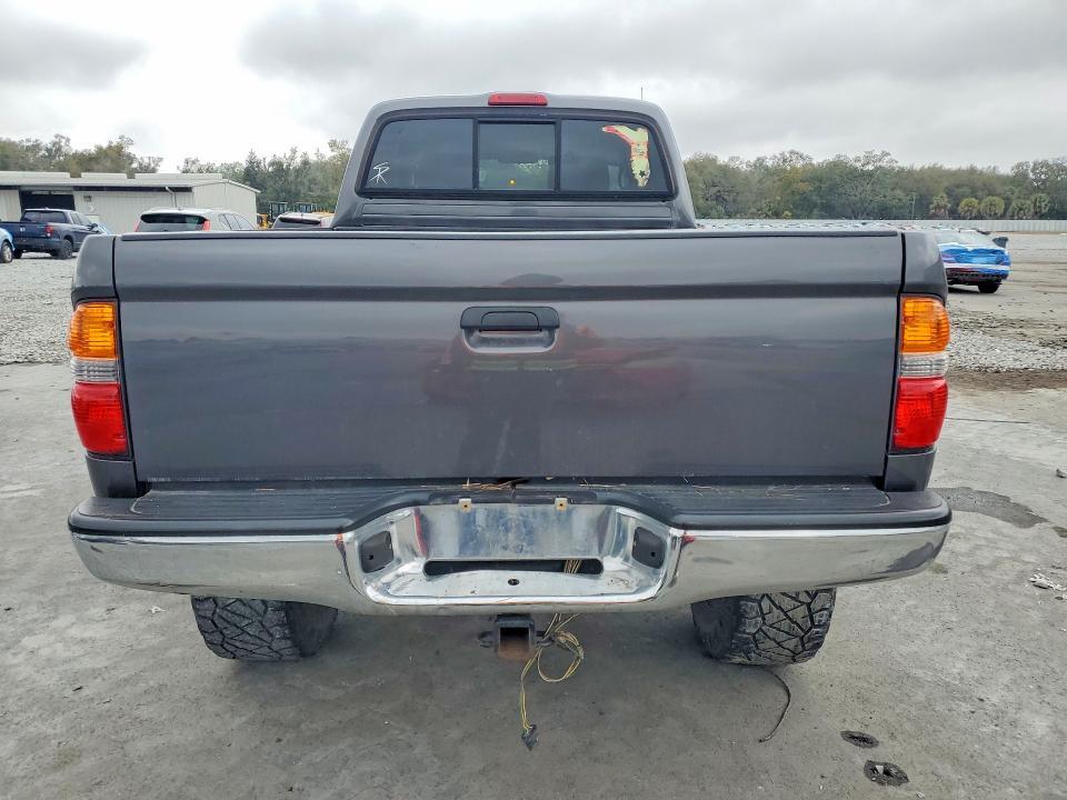 2004 Toyota Tacoma Xtracab