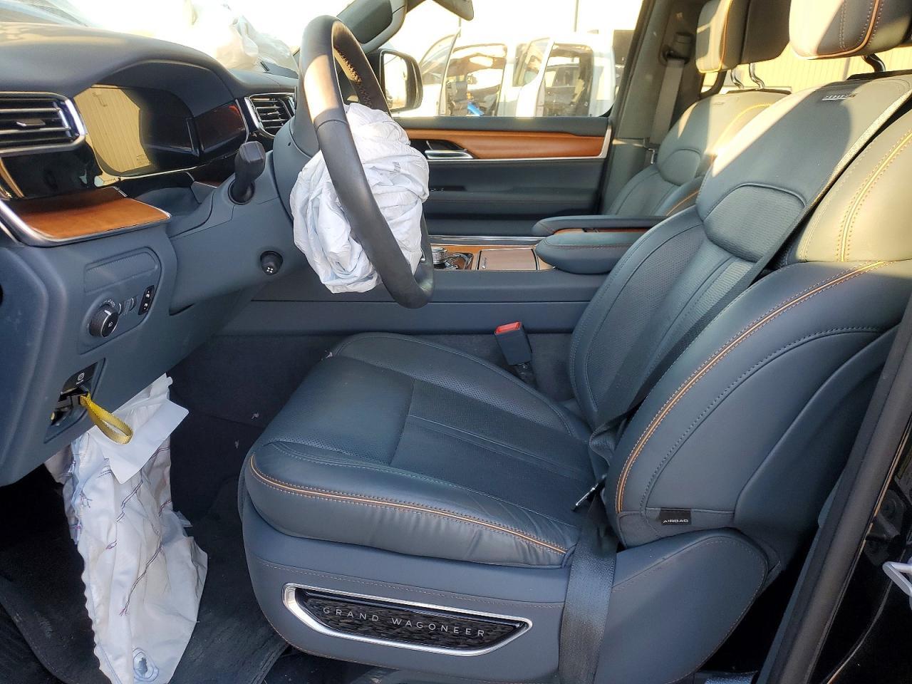 2022 Jeep Grand Wagoneer Series ii