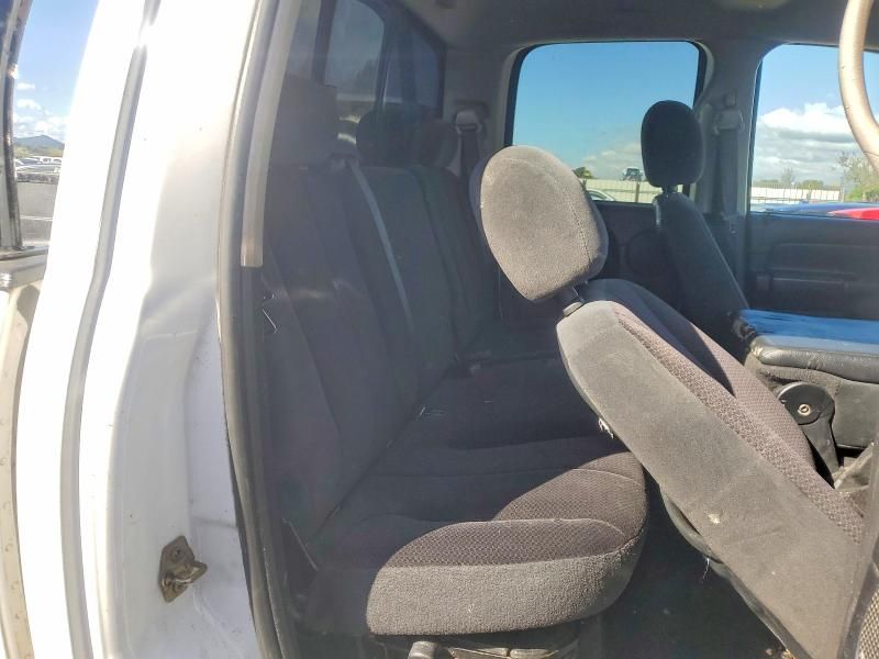 2004 Dodge RAM 1500 ST