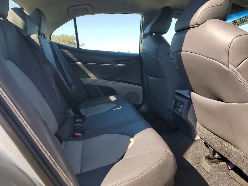 2018 Toyota Camry Hybrid