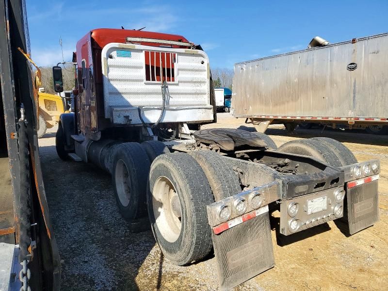 2014 Freightliner CORONDO132 Semi Truck