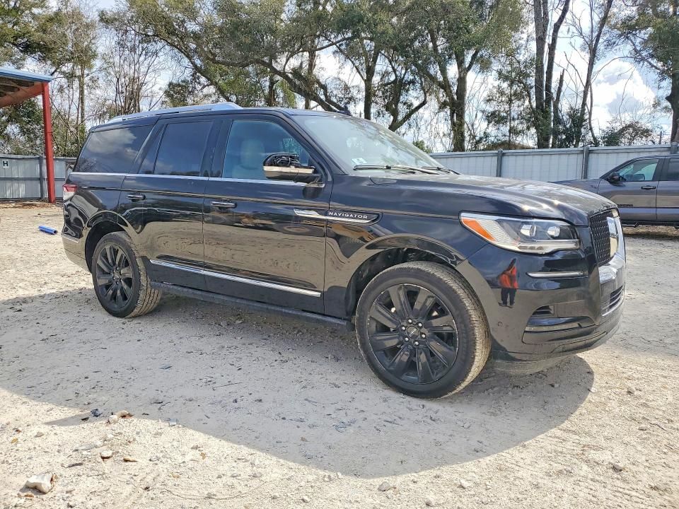 2023 Lincoln Navigator Reserve