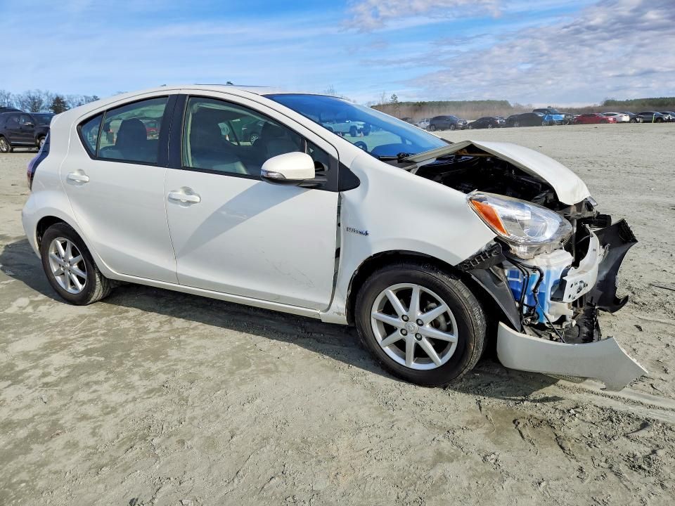 2015 Toyota Prius c