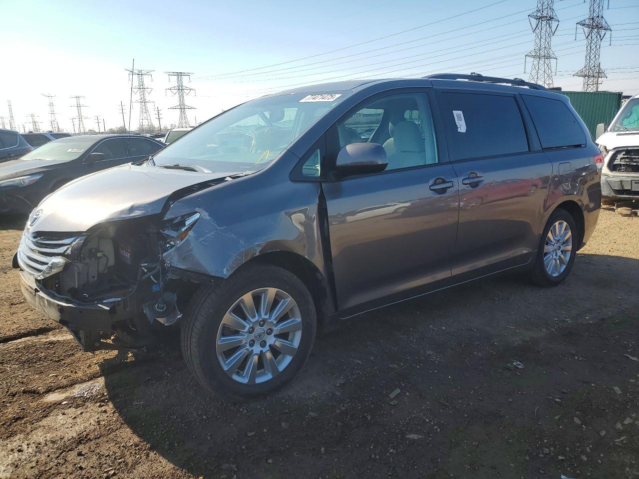 2014 Toyota Sienna le