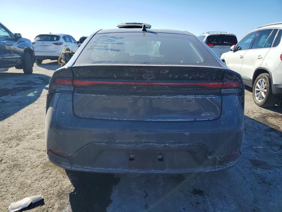 2025 Toyota Prius le