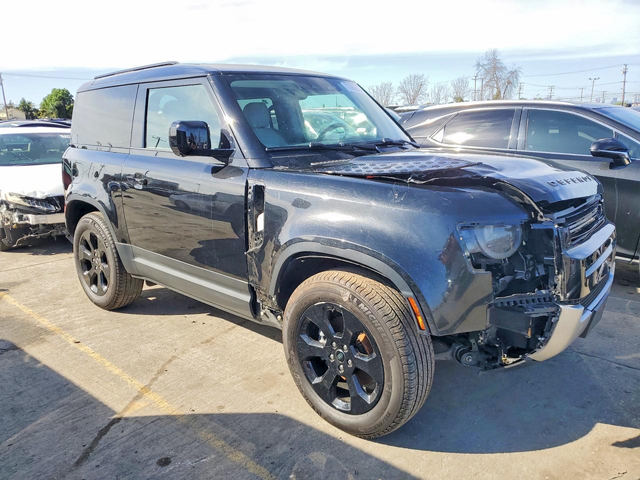 2022 Land Rover Defender 90 s