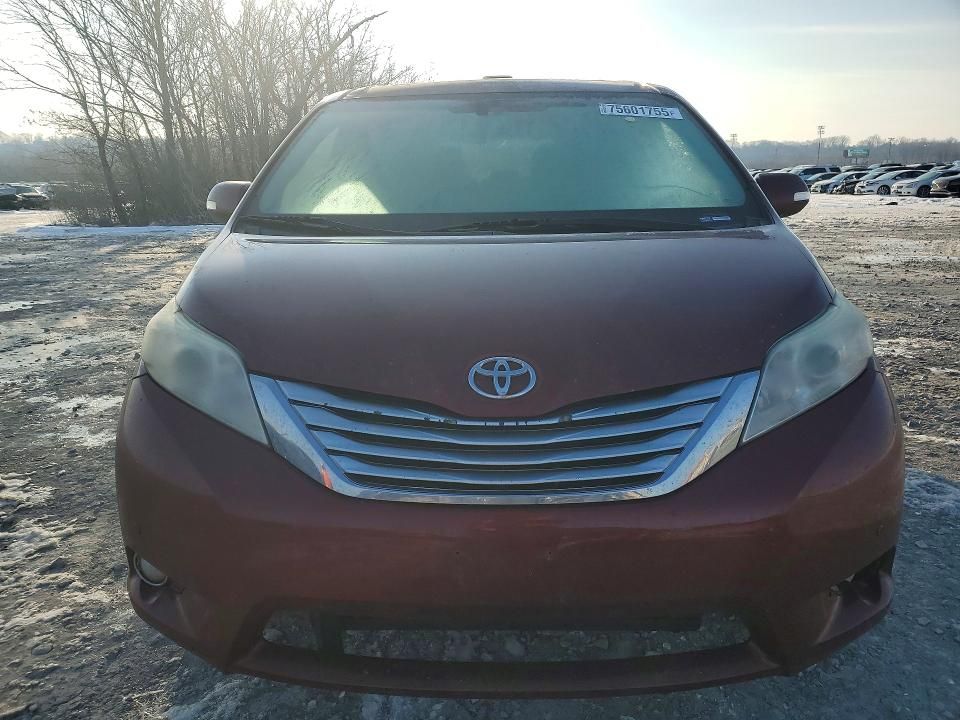 2014 Toyota Sienna xle