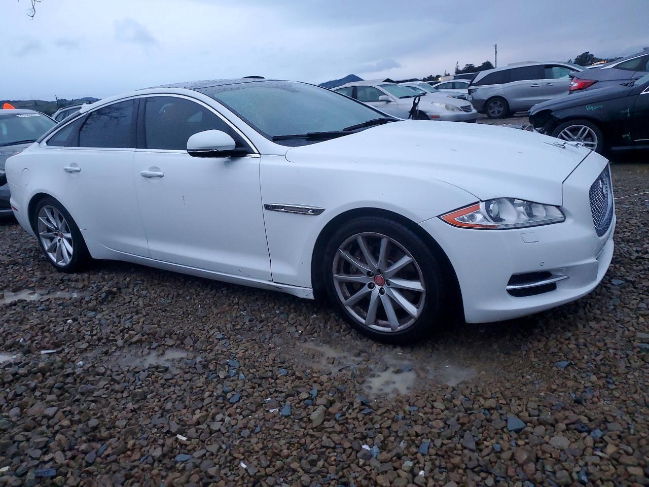 2013 Jaguar XJ