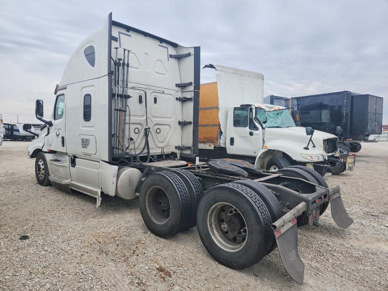 2020 Freigliner 2020 Freightliner Cascadia 1-Semi Truck