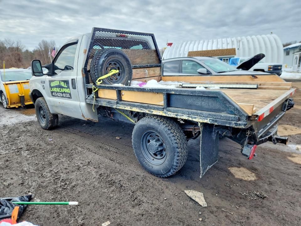 2004 Ford F250 Super Duty Flatbed Truck