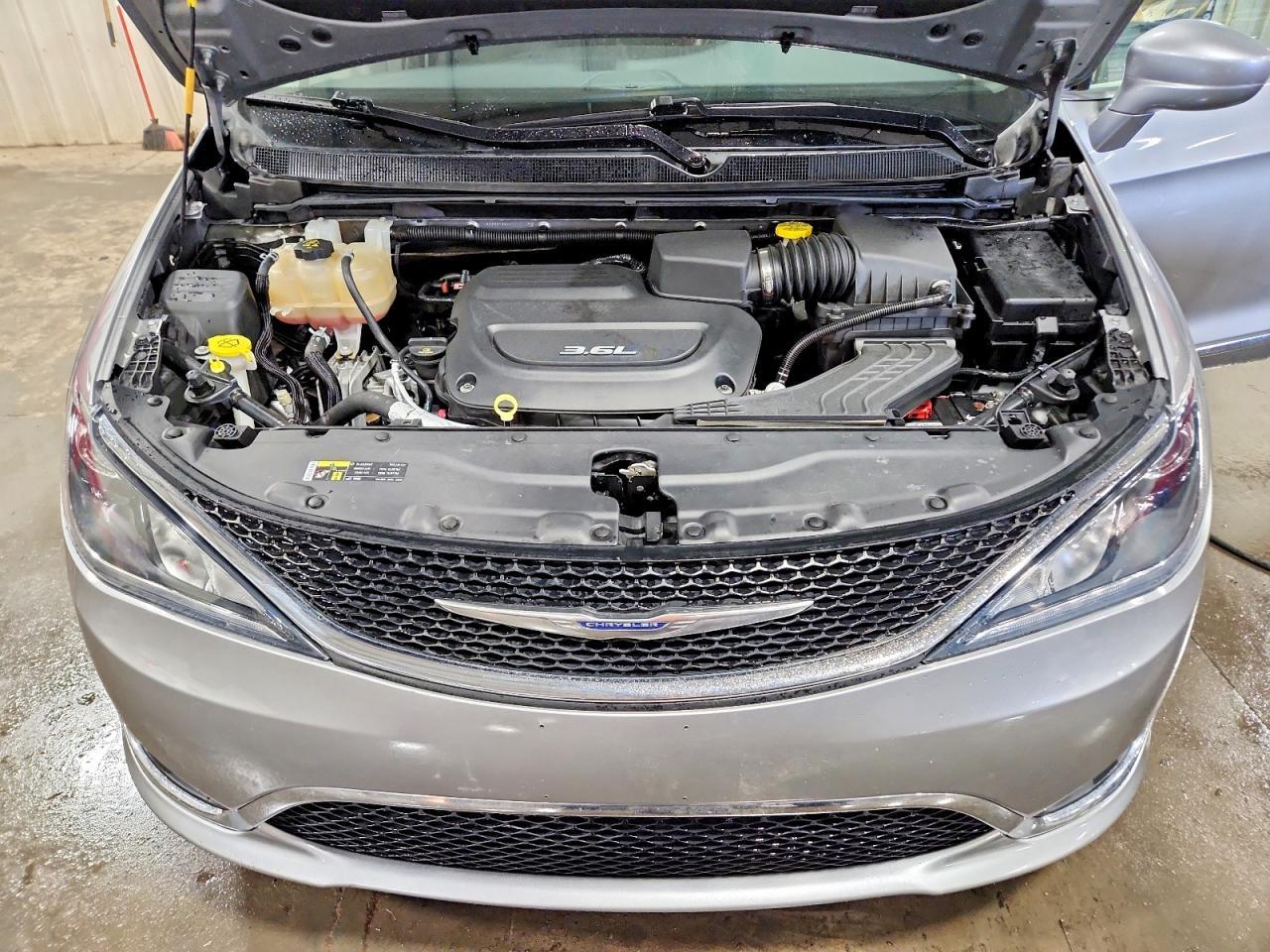 2017 Chrysler Pacifica Touring l Plus