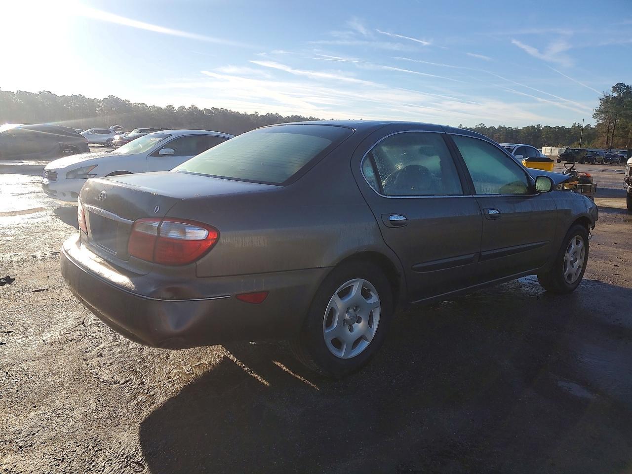 2001 Infiniti I30