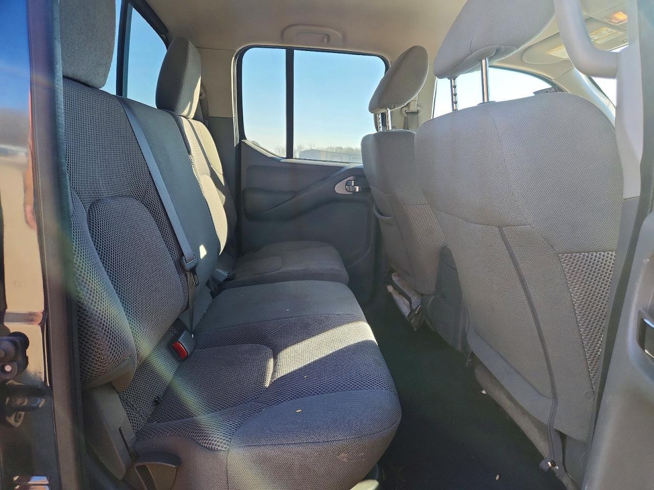 2020 Nissan Frontier s